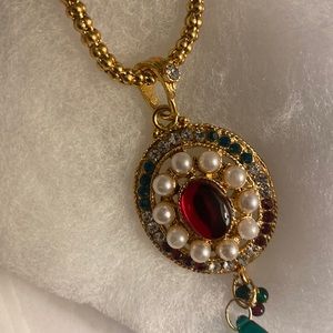 NECKLACE ONLY! Bollywood red & green necklace